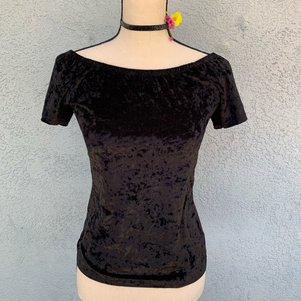 Potters Pot black crushed velvet off shoulder